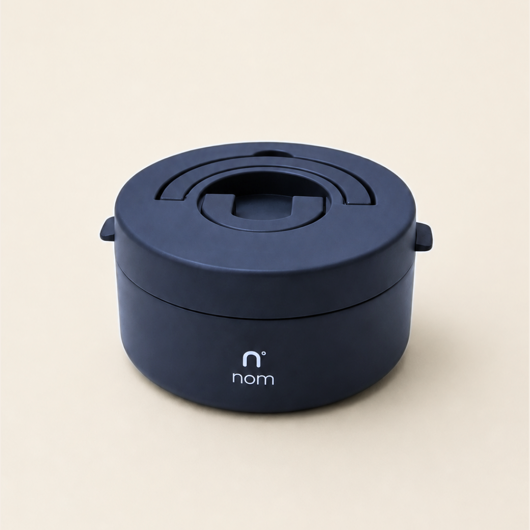 Nom insulated food jar in Navy Blue with leakproof lid, stainless steel food container for hot and cold meals.
